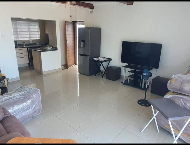 2 BEDROOM APARTMENT FOR SALE IN UMHLANGA CENTRAL